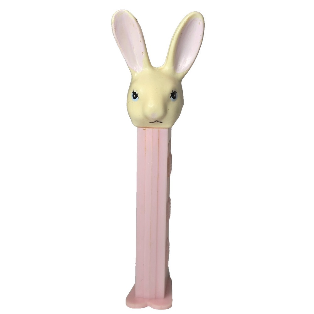VINTAGE PEZ EASTER BUNNY LIGHT PINK‎ DISPENSER WITH FEET COLLECTIBLE EUC